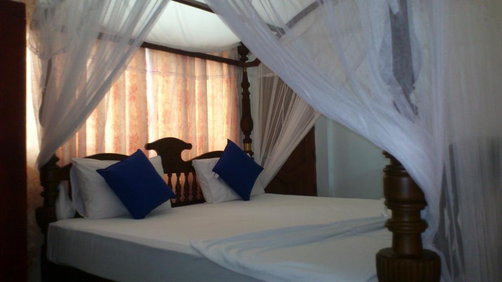 Ocean View Tourist Guest House At Negombo Beach Near The Airport 외부 사진