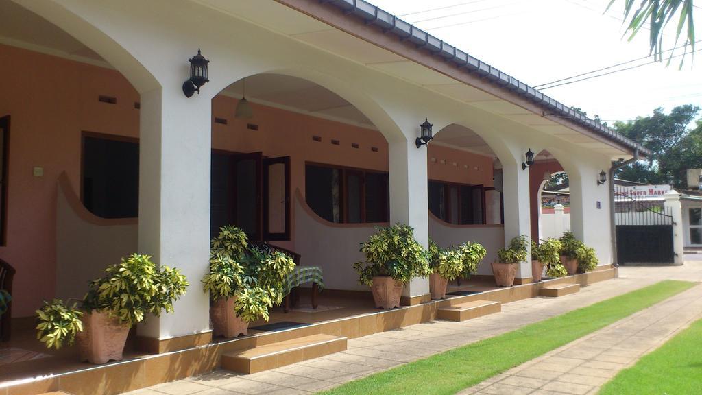 Ocean View Tourist Guest House At Negombo Beach Near The Airport 외부 사진