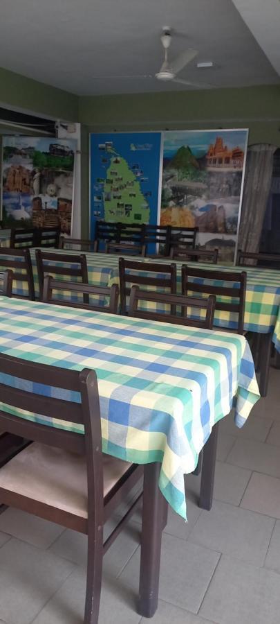 Ocean View Tourist Guest House At Negombo Beach Near The Airport 외부 사진